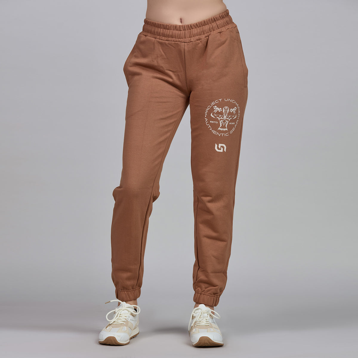 UNCHAINED | FORM Emblem Joggers